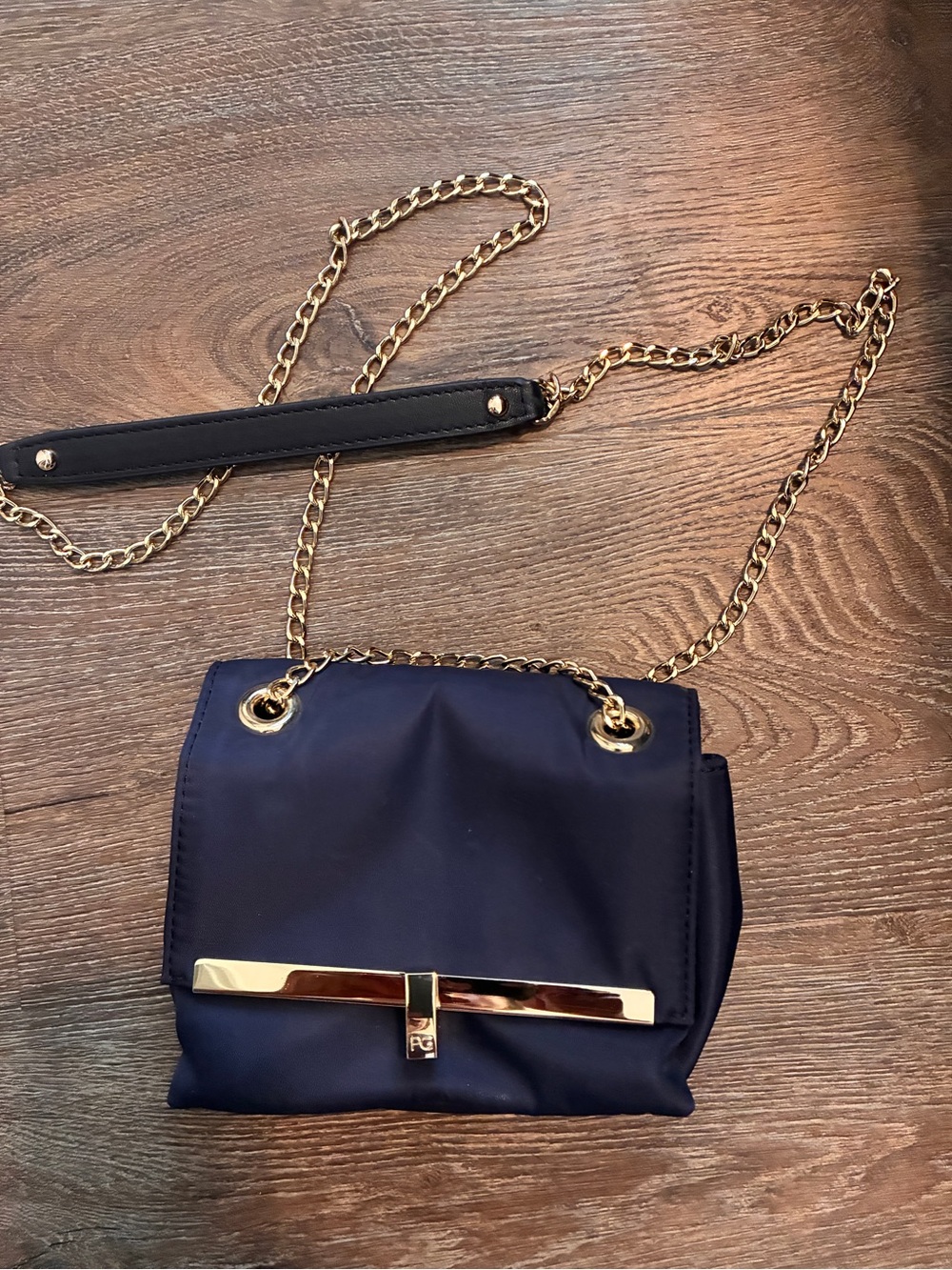 Gold-Accent Navy Crossbody Bag with Chain Strap